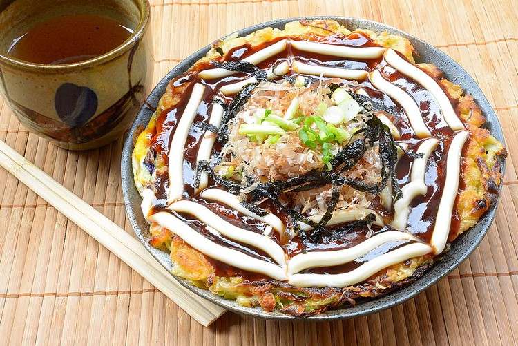 efektná poleva na pizzu Japonská pizza okonomiyaki recept