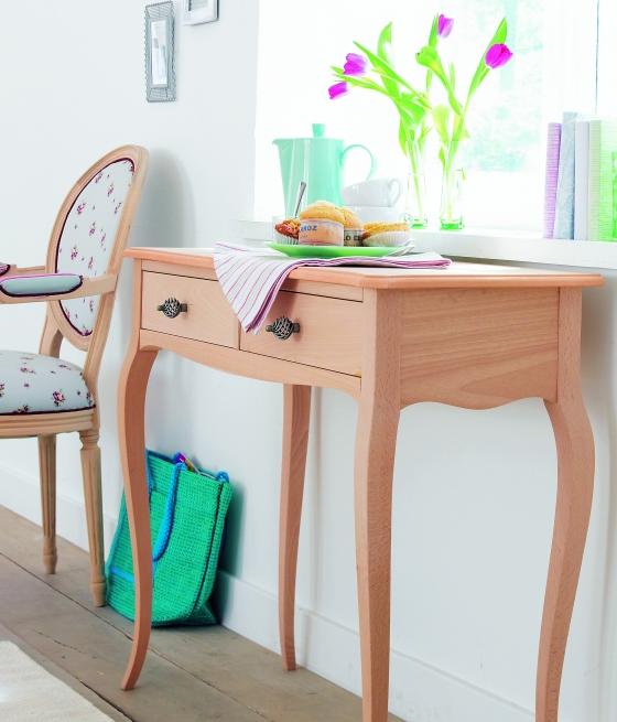 konzolové stoly-praktické-kusy nábytku