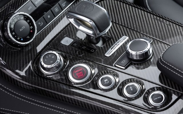 Interiér Mercedes Benz SLS AMG GT Final Edition 2014 Interiér Mercedes Benz SLS AMG GT Final Edition1