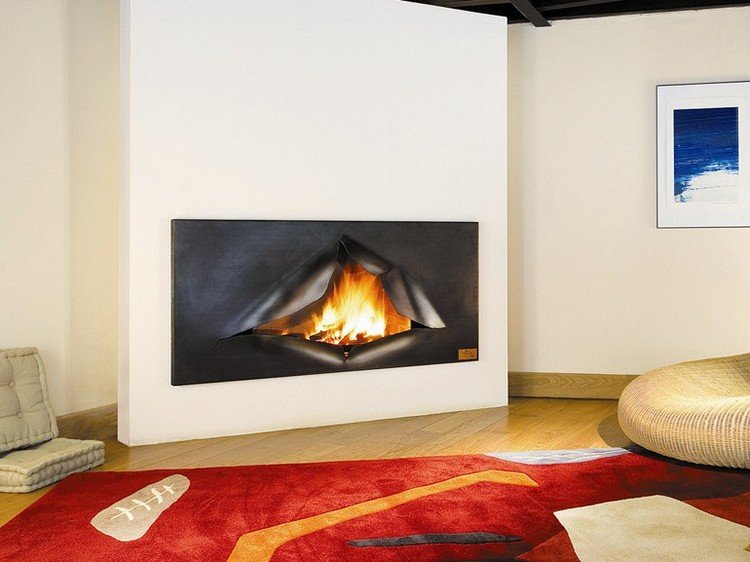 Krb zabudovaný do steny s oceľovým rámom Omegafocus od spoločnosti Focus dizajnér-krbová vložka-nástenná-oceľ-rám-OMEGAFOCUS-Focus