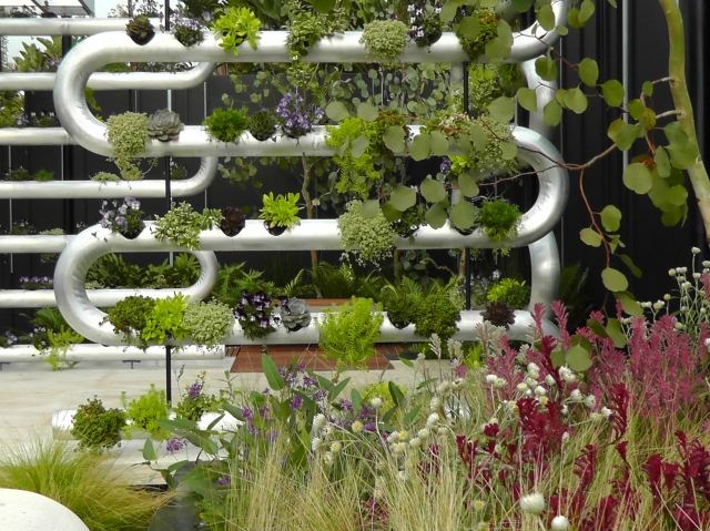 ovocie zelenina kvety byliny kríky mnoho druhov