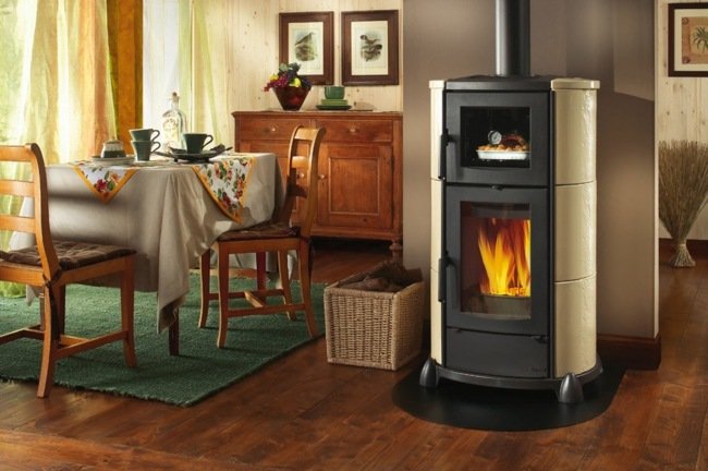 Varič je tradične priestorovo úsporná zimná teplá voda priestorovo úsporné zimné teplo voda malá kuchyňa