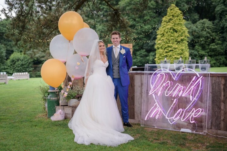 Skombinujte nápisy a symboly pre ešte zaujímavejšie prevedenie