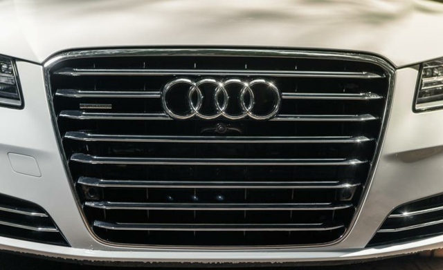 predné obrázky moderné autá 2014 ročný výrobca