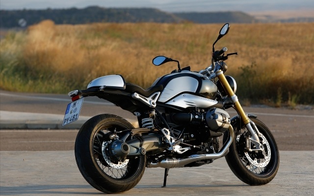BMW R nineT 2014 pravá strana1 BMW nineT 2014 pravá strana1