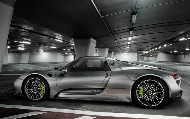 Porsche 918 Spyder 2015 ľavá strana2 918 Spyder 2015 ľavá strana2