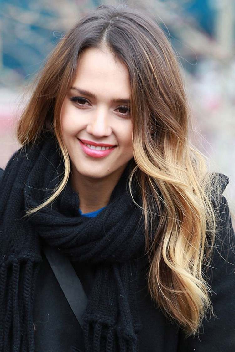Jessica Alba - Vlnité vlasy Ombre ombre-hair-trend-long-hair-world-jessica-alba