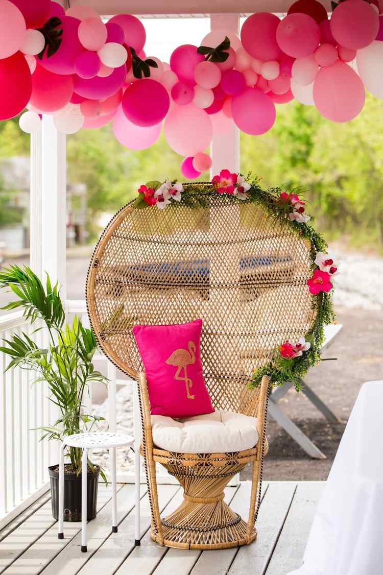 Boho sliepka party dekorácia plameniaky páv trón ružová