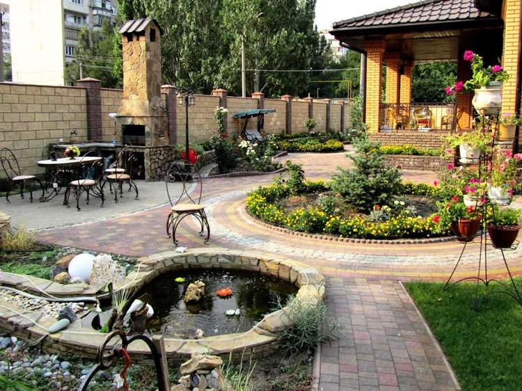 rybník-záhradná-starostlivosť-dlažba-plot-kvety-ekologizácia-snov