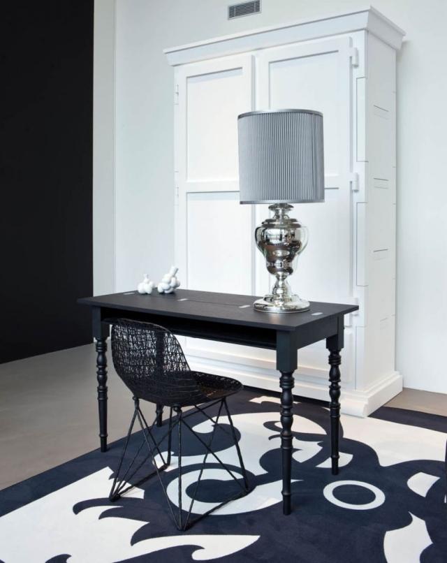 karbónová stolička moooi dizajn čierna, high -tech materiály