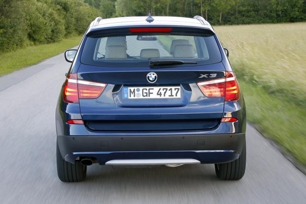 BMW X3 2014 zadné 2 BMW X3 vzadu2