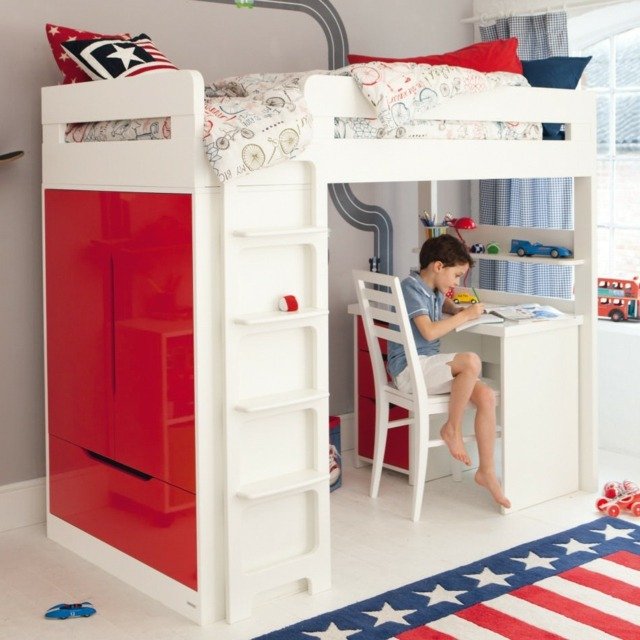 Austrálska vlajka-farby-podkrovná posteľ-s-červenou stenou