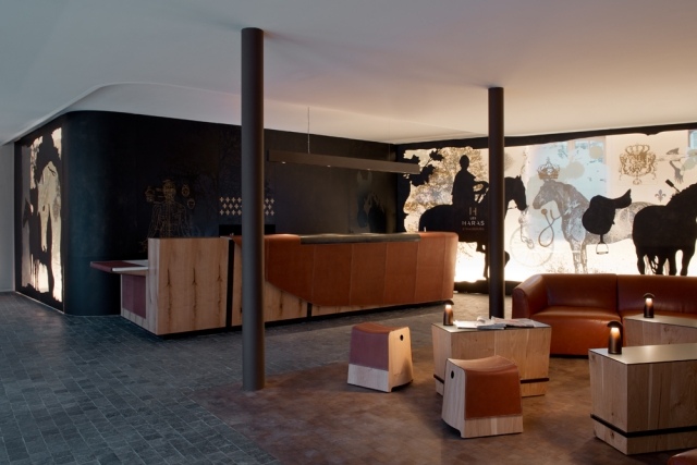 hotelová recepcia kone kone grafické znázornenie divokej zveri