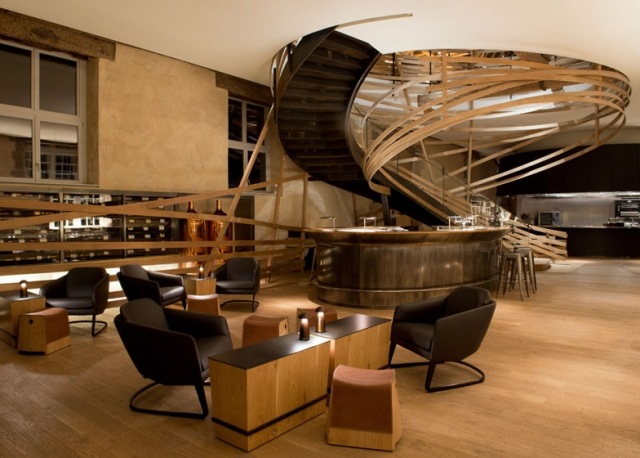 hotel neformálne umiestnených miest na sedenie odkladacích stolov možnosti zábavy