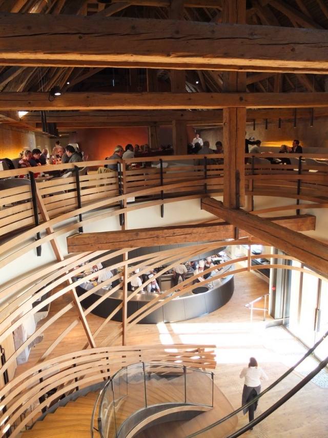 dizajn preslávený dopytom drevený dub dve poschodia