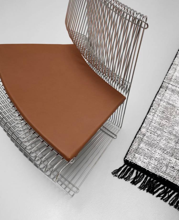 Klasický dizajnový vankúš sedadla s kovovým rámom Verner Panton