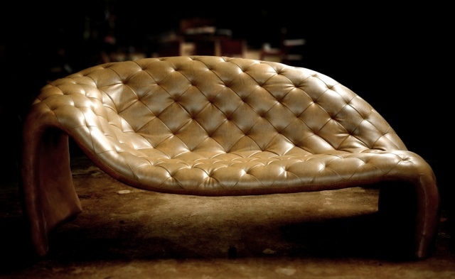 Dizajnová kožená sedačka ergonomická textúra čalúnenia David Batho