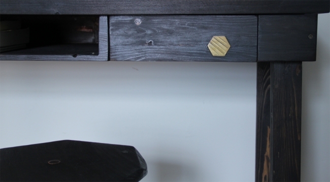 Nábytok na stôl Black Miners Desk Design Kevin Michael Burns