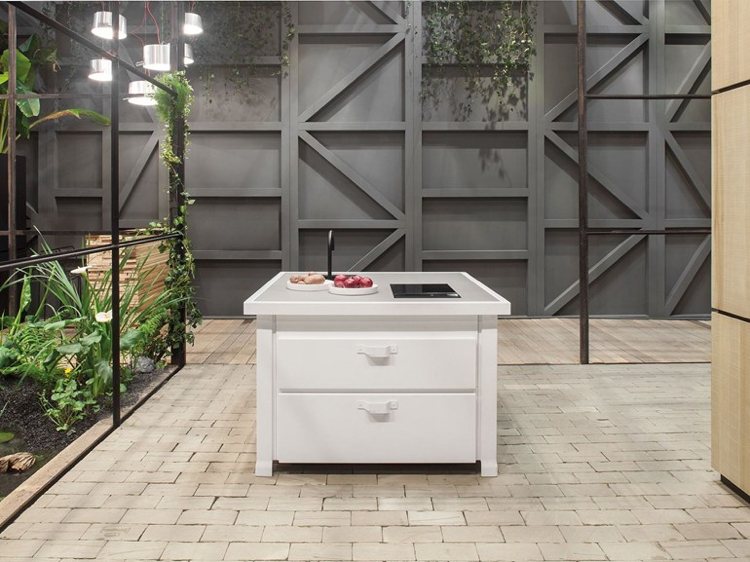 Dizajnová minikuchyňa Mina biela varná doska-drez-výsuvy-úložný priestor