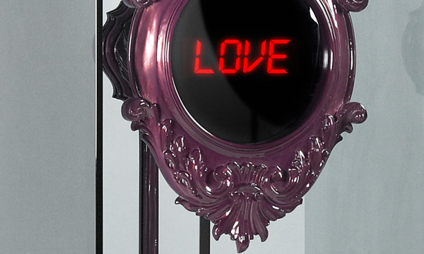 Dizajnové hodiny pre dedka s kyvadlovým starožitným dymovým sklom z fialového mahagónu