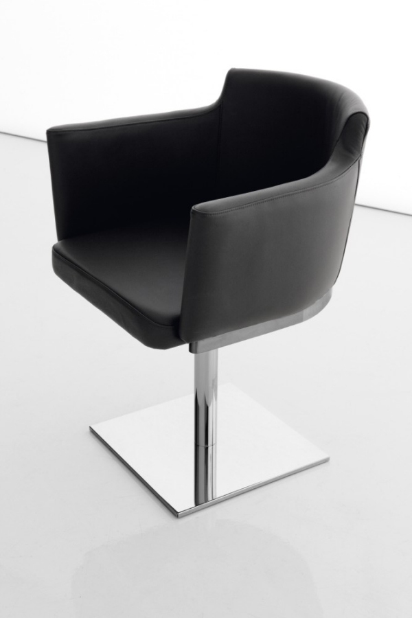 nápad zariadenie kancelárie kovové prvky čierna kožená tkanina nápad zariaďovanie kancelárie kovové prvky klasická línia chróm