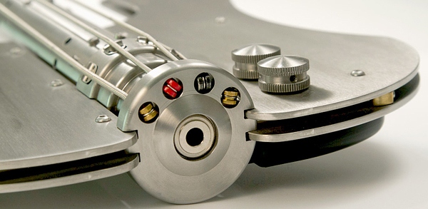 dizajnový gitarový dizajn tela z nerezovej ocele kruhový