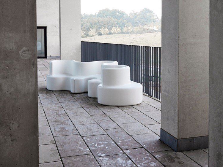 Dizajnová záhradná sedačka Cloverleaf na terasu Dizajnová záhradná sedačka shamrock-design-verpan-odolná voči počasiu