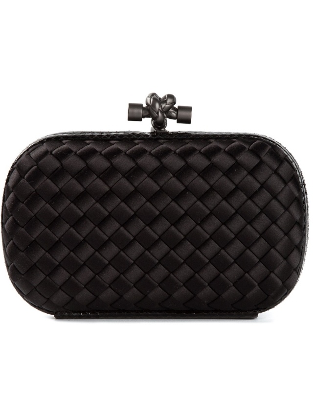BOTTEGA-VENETA-večerná kabelka-spojka-čierna-