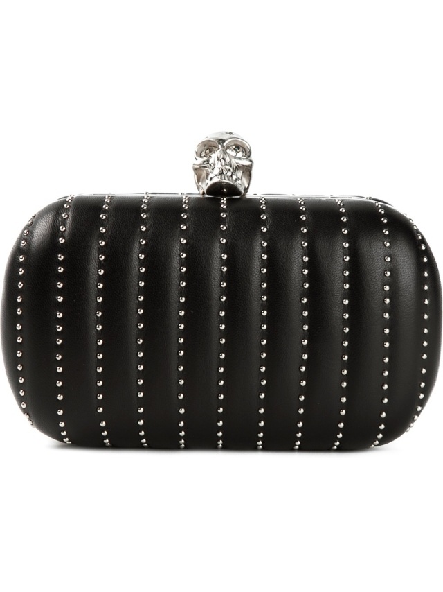 ALEXANDER-MCQUEEN-spojka-čierna-koža-nieden-lebka