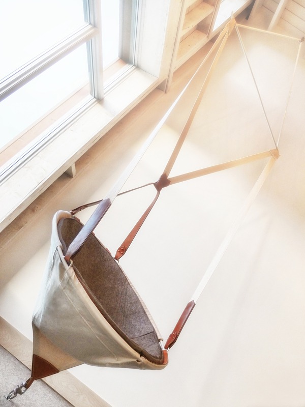 Rámový kovový opasok vo vidieckom štýle