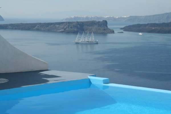hotel design in santorini astrate suites egejske more