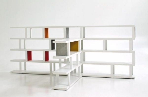 tred biela polička na poličku z textilnej poličky