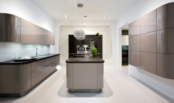 lesklé steny grafit moderný dizajn kuchyne od nolte