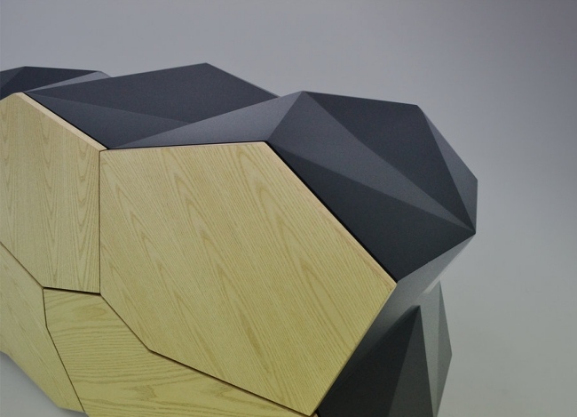 Uhlový príborník JAck Frost hranaté tvary drevený laminát čierny