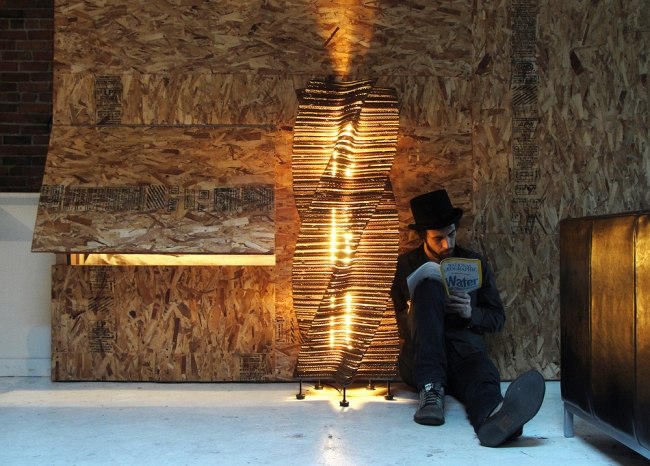 stojacia lampa dekorácia kartónový dizajnér svetlá šedé nohavice dekorácia stojacej lampy kartónové dizajnérske svetlá od značky darkpants