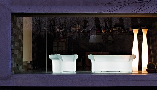 serralunga osvetlené sedacie kreslo, kusy nábytku