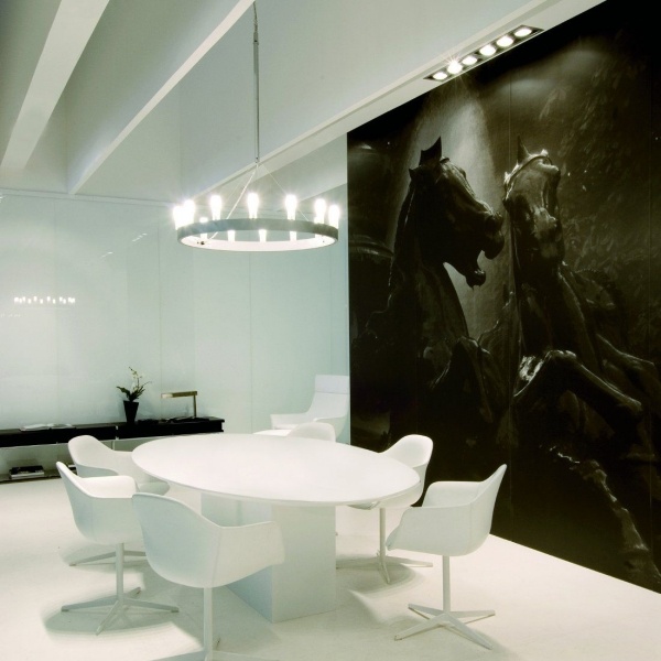 svetelný dizajn od lustra fontana arte vintage