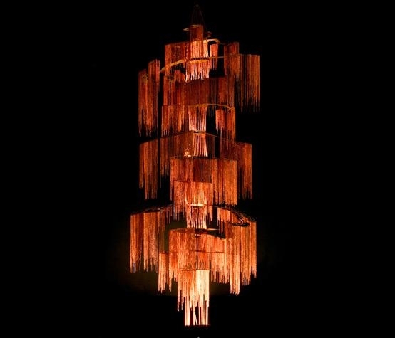 Dizajnové lustrové guličkové reťaze oranžovo-extravagantné Dizajnové lustrové guličkové reťaze v oranžovo-extravagantnom prevedení