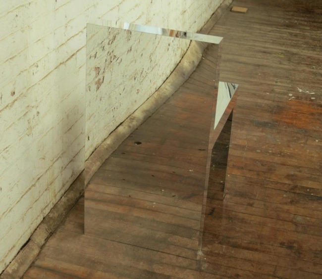 kreatívny dizajnérsky nábytok z akrylových moderných inšpirácií