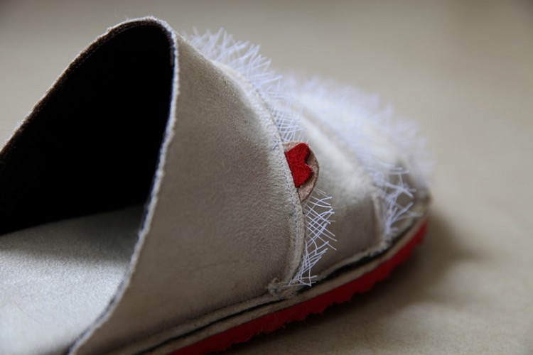 návrhár-doplnky-mačka-majiteľ-koža-papuče