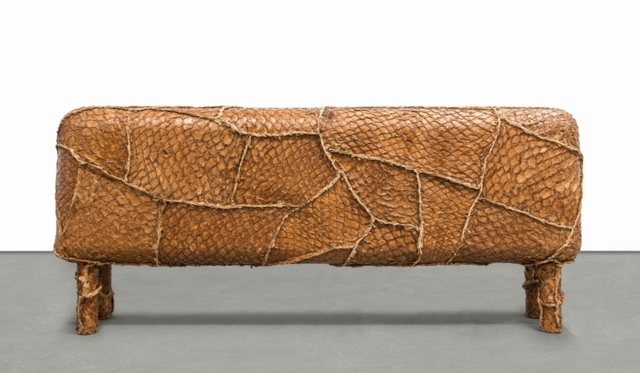 Skriňa vzadu inšpirovaná prírodou potiahnutá kožou