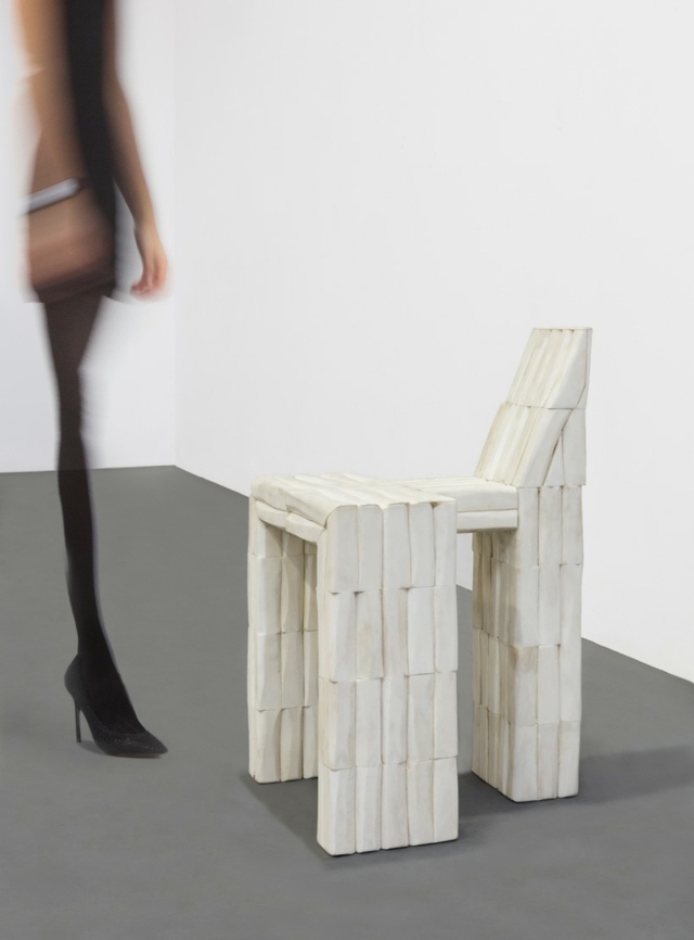 Dizajn nábytku originálny vzhľad biela farba