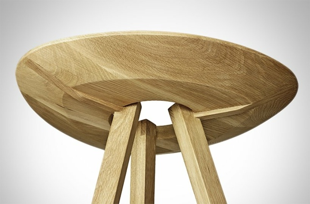 vysoké tri nohy z dubového dreva