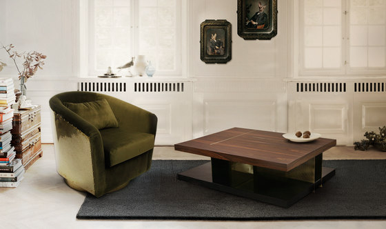 hlinené otočné kreslo so zeleným dizajnovým nábytkom Brabbu hlinené otočné kreslo so zeleným dizajnovým nábytkom od Brabbu