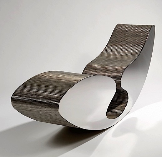 kovový dizajn nábytku od ron arad