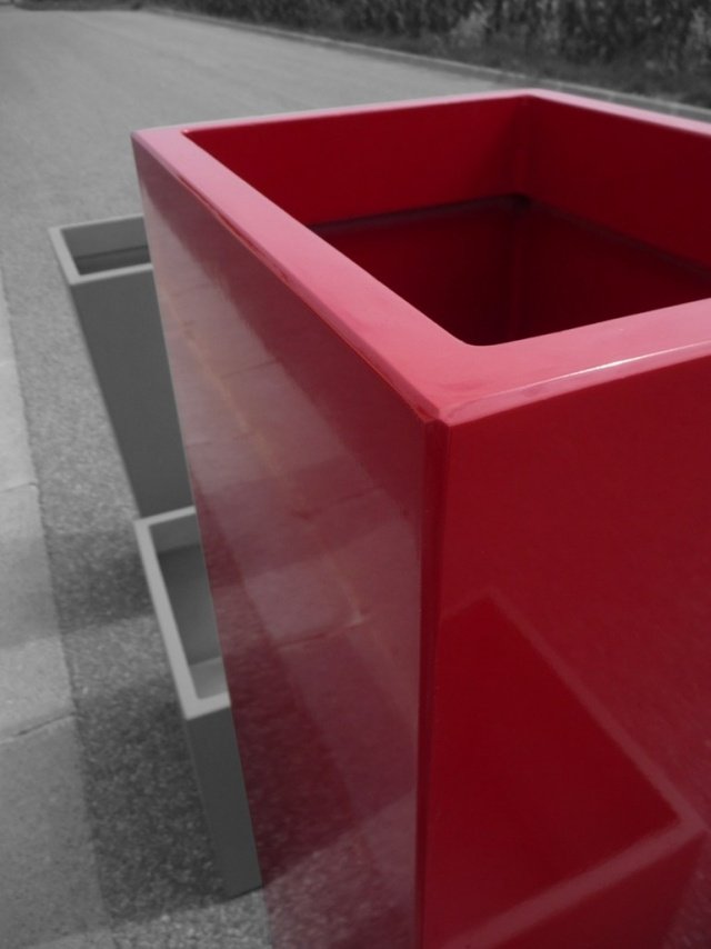 vláknocementový kvetináč, červený, vysoko odolný voči poveternostným vplyvom