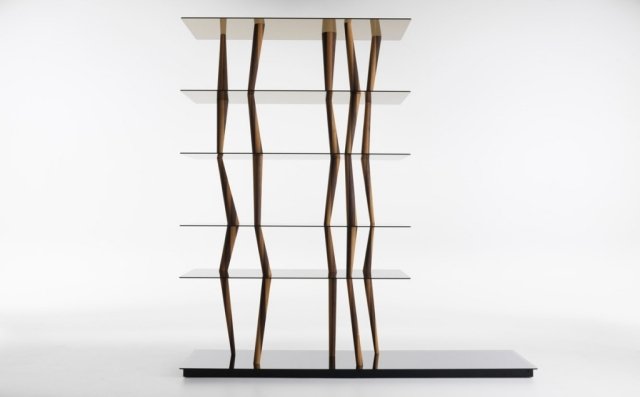 Dizajnová policová knižnica so základnou poličkou MDF