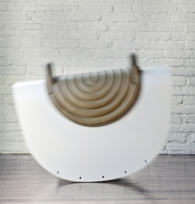 hojdacie kreslo hojdací nábytok lanzavecchia wai galéria druhého domu Dizajnový nábytok z hojdacieho koňa lanzavecchia wai galéria druhého domu