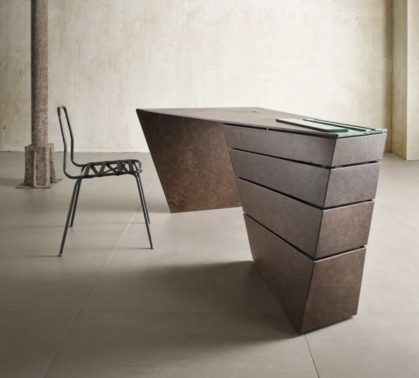 dizajn stola, dynamické tvary, vybavenie kancelárie dizajn stola s dynamickým tvarom kancelárskeho nábytku