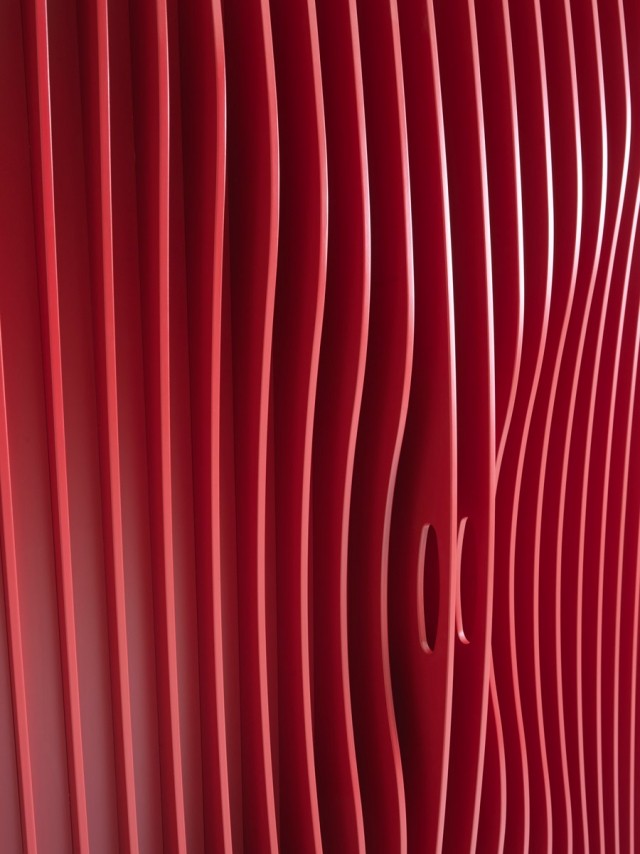 dizajnéri robia dvere rovnomerne rozmiestnenými od seba originálne